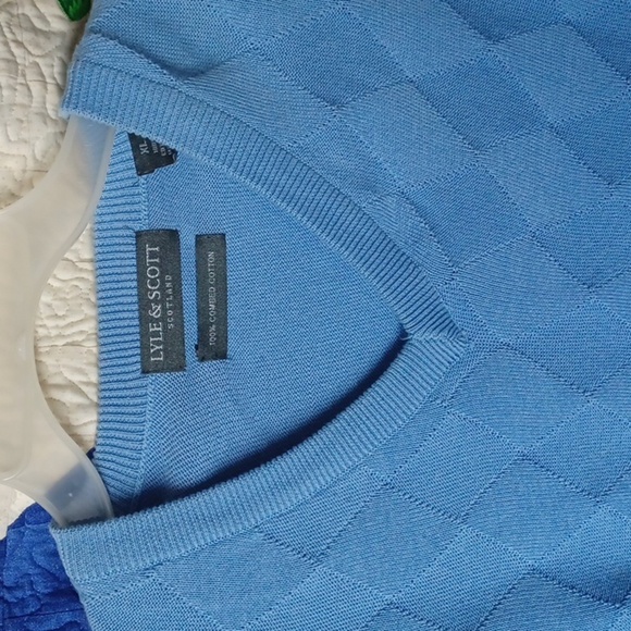 Lyle & Scott men's long sleeve pullover knit sweater, pit to pit 24", length 29" - Picture 2 of 6